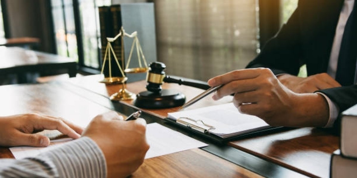 The Importance of Hiring a Skilled Business Lawyer in Singapore
